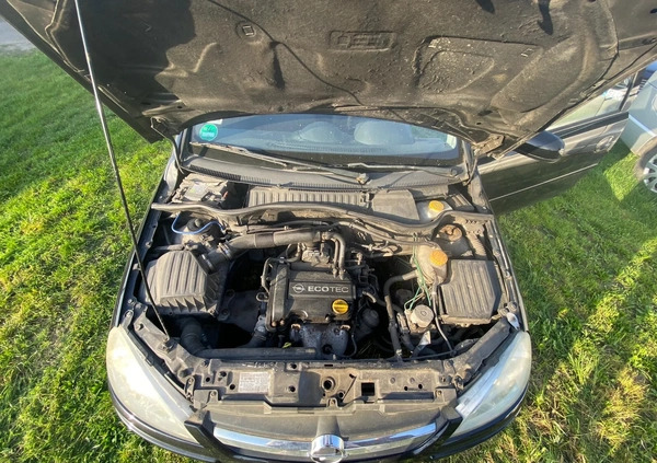 Opel Corsa cena 2814 przebieg: 181938, rok produkcji 2005 z Knurów małe 352